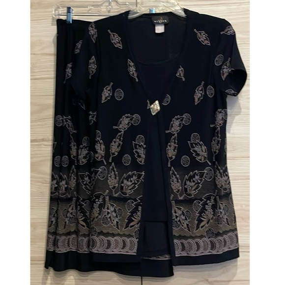 Winner USA Two Piece Set - Picture 9 of 9